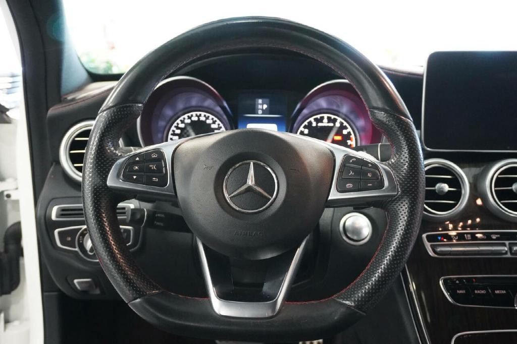 2018 Mercedes-Benz C-Class Image 17