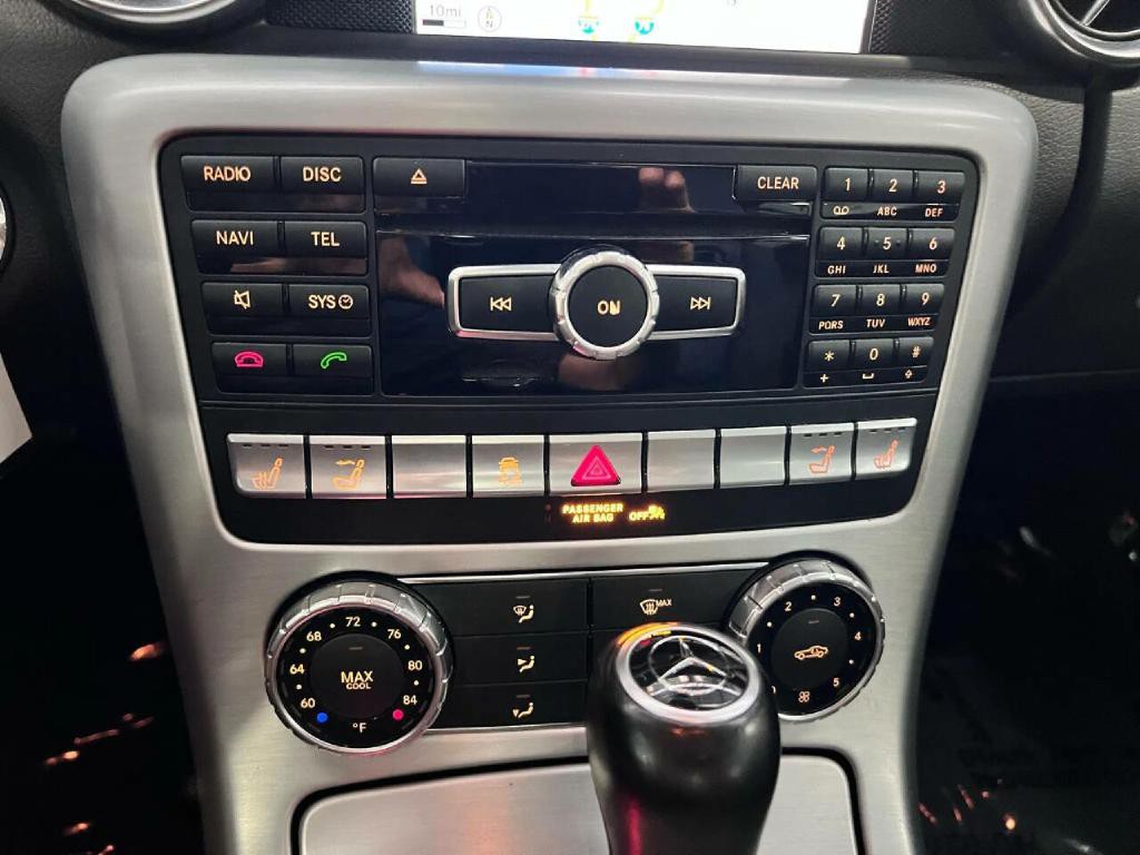 2015 Mercedes-Benz SLK-Class Image 19