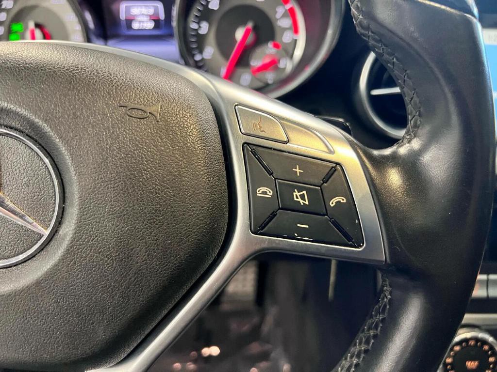 2015 Mercedes-Benz SLK-Class Image 21