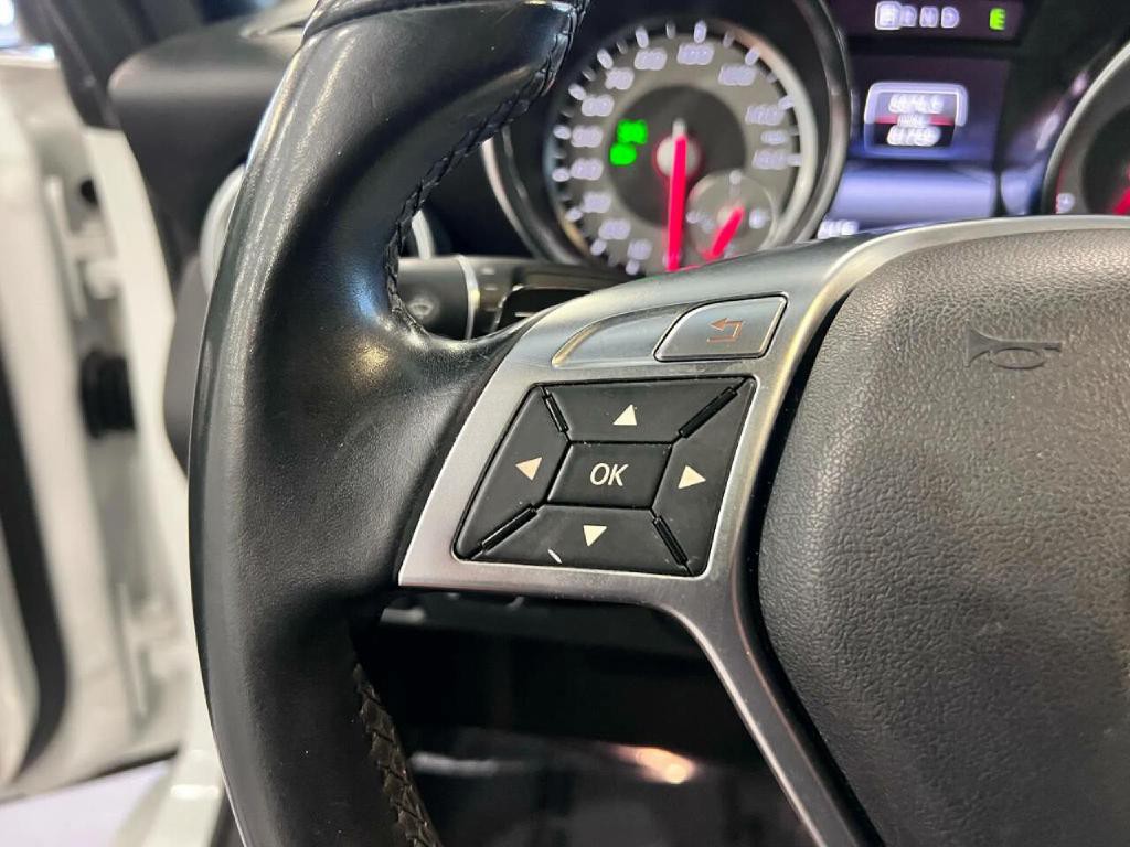 2015 Mercedes-Benz SLK-Class Image 22