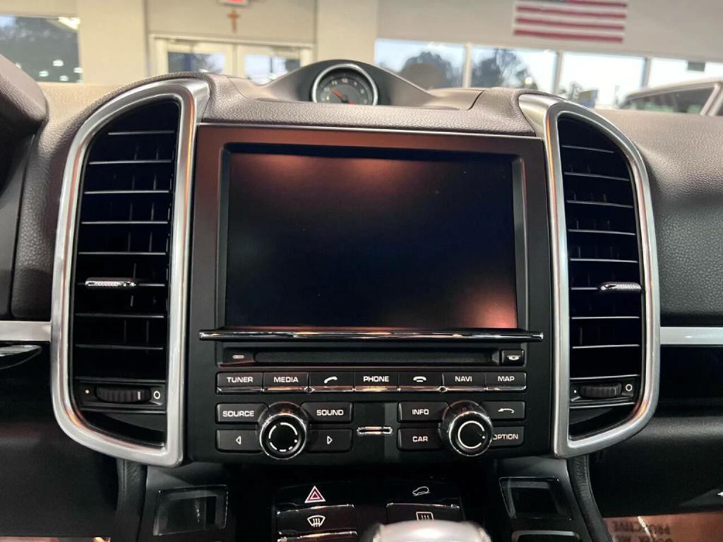 2016 Porsche Cayenne Image 19
