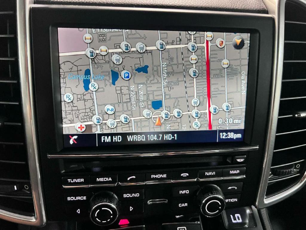 2016 Porsche Cayenne Image 20