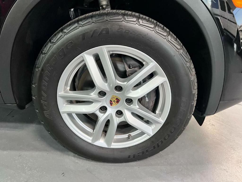 2016 Porsche Cayenne Image 33