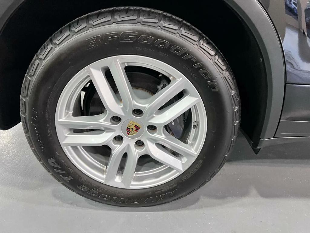 2016 Porsche Cayenne Image 34