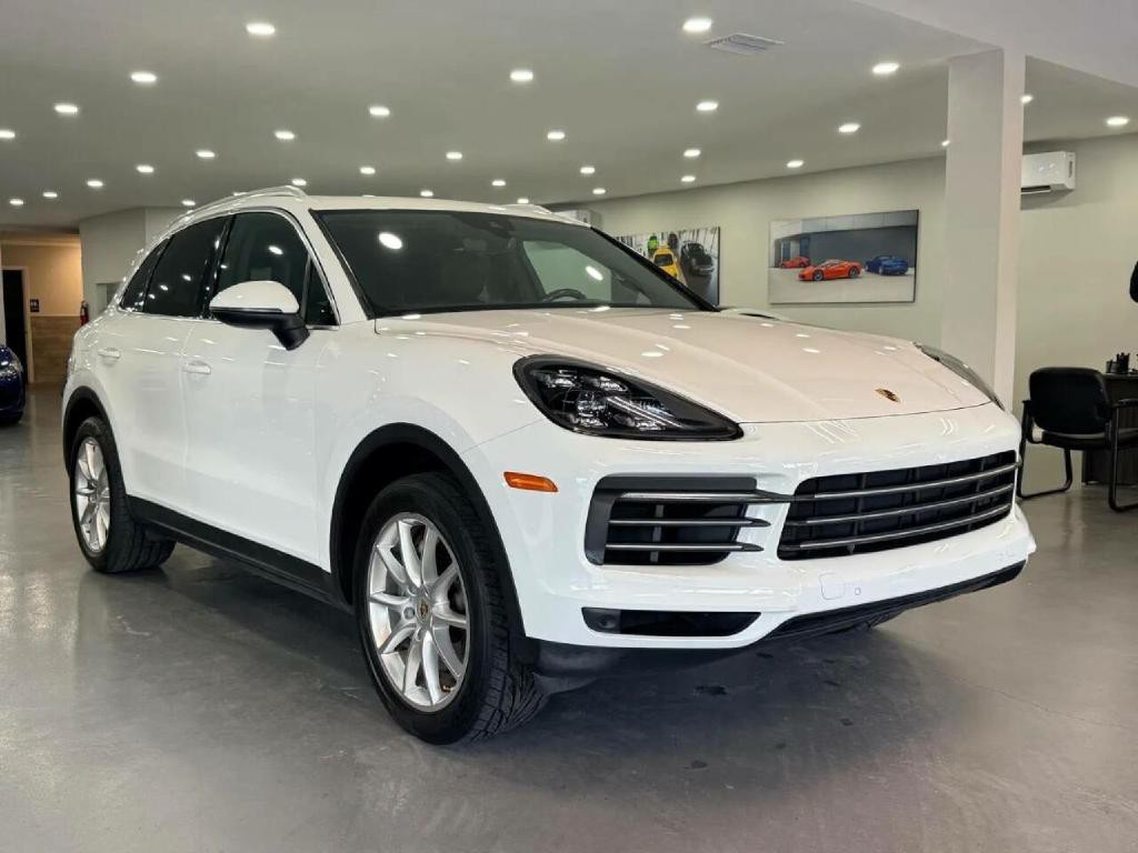 2019 Porsche Cayenne Image 1
