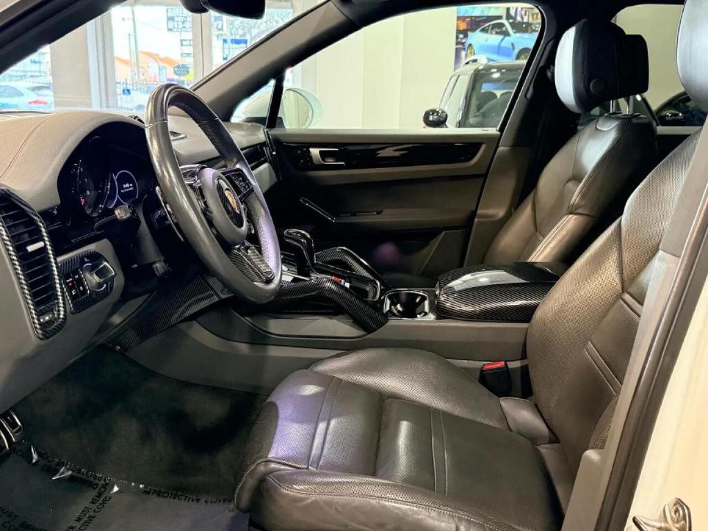 2019 Porsche Cayenne Image 9