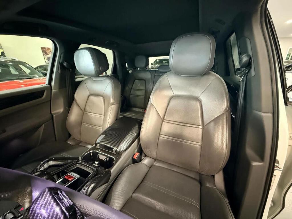 2019 Porsche Cayenne Image 10