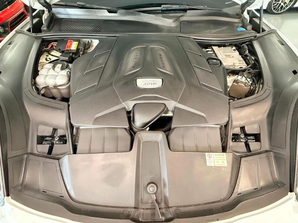 2019 Porsche Cayenne Image 50