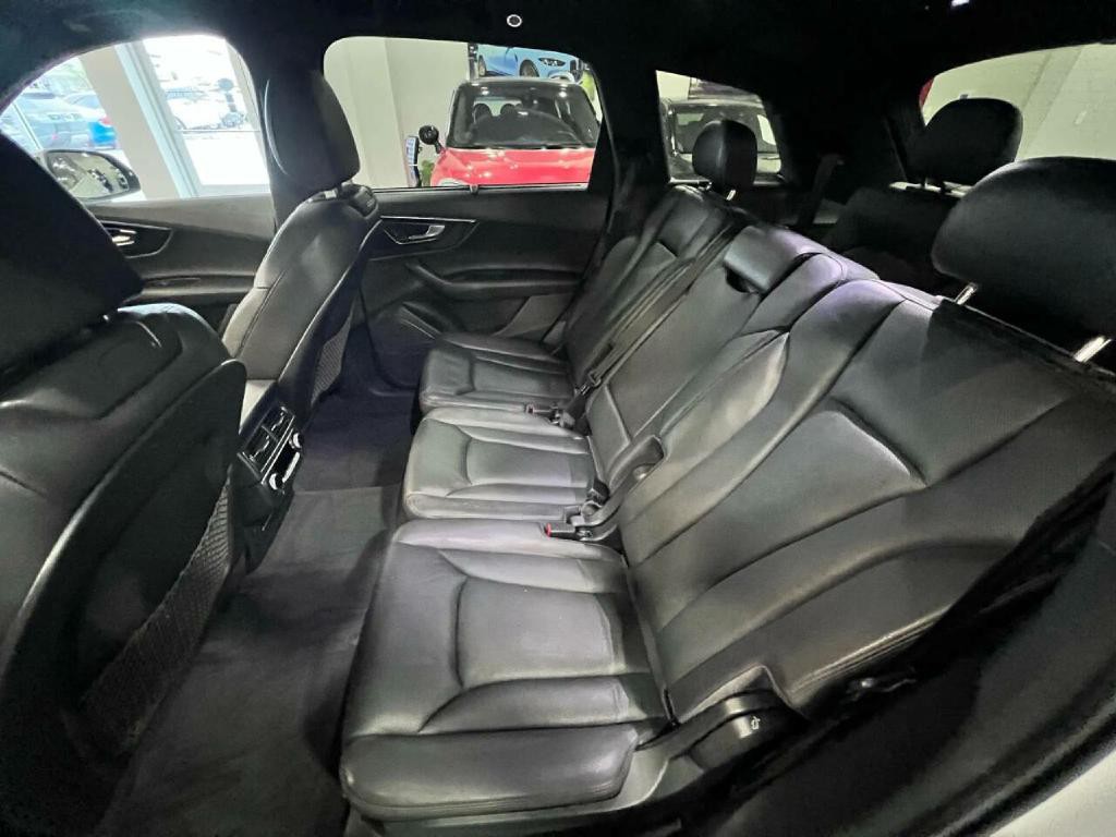 2017 Audi Q7 Image 11