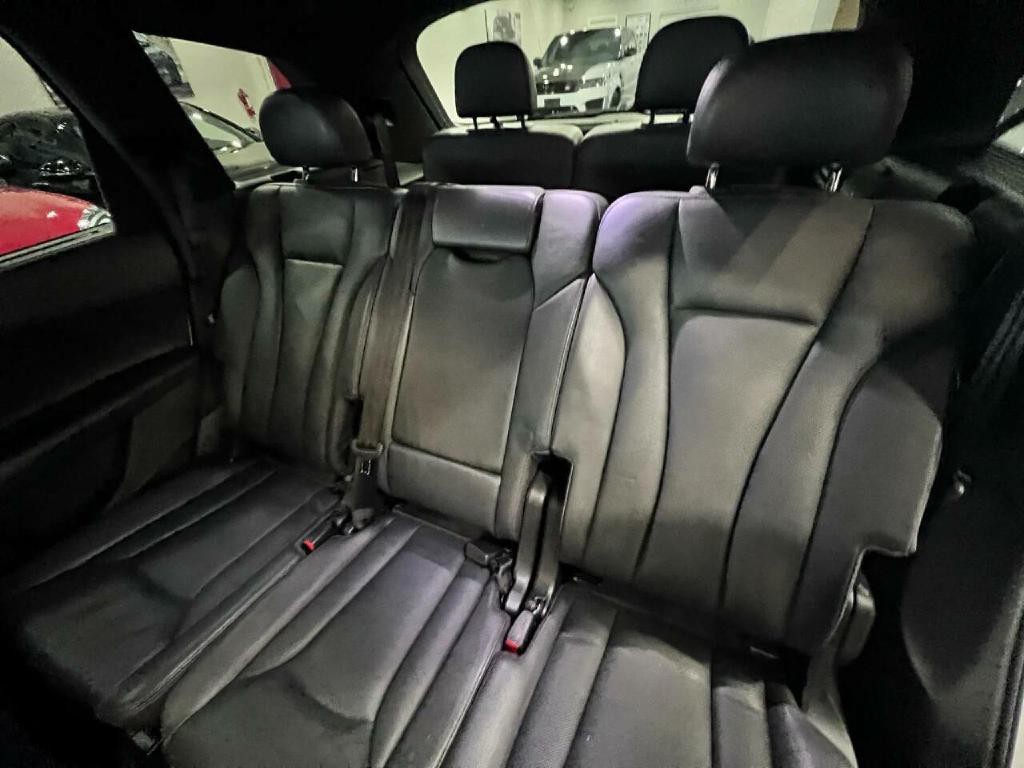 2017 Audi Q7 Image 12