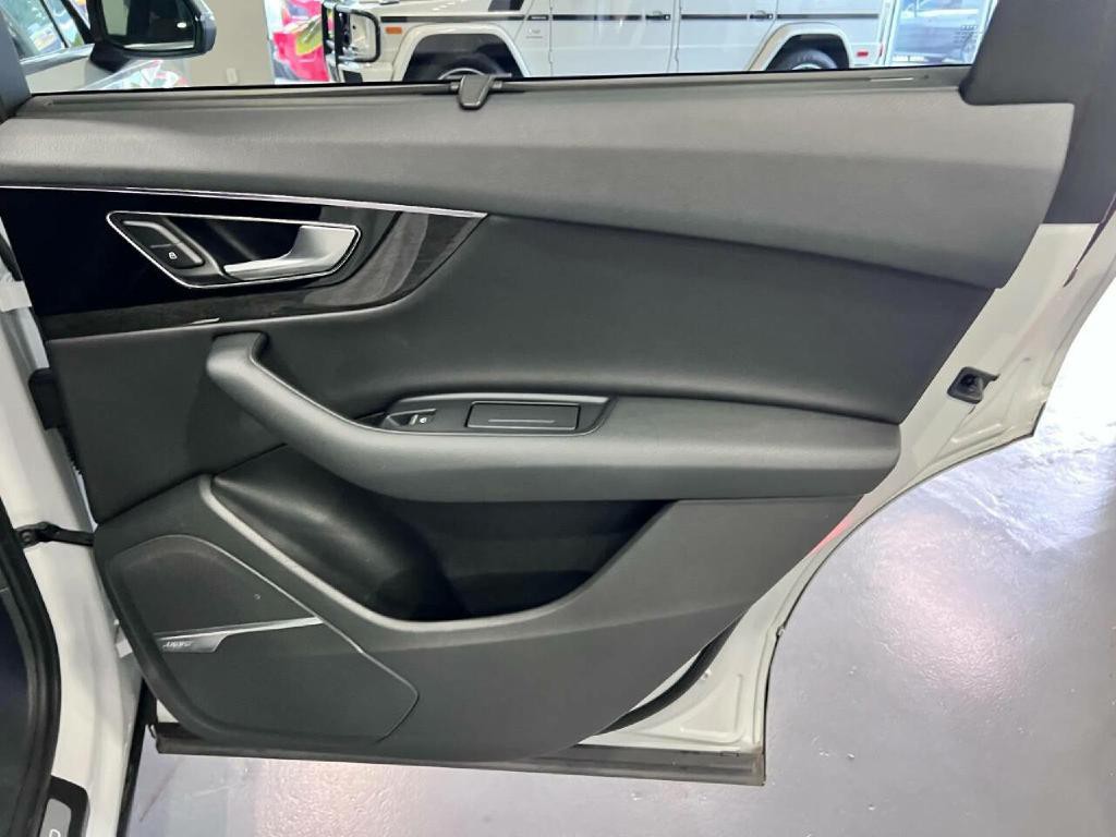 2017 Audi Q7 Image 26