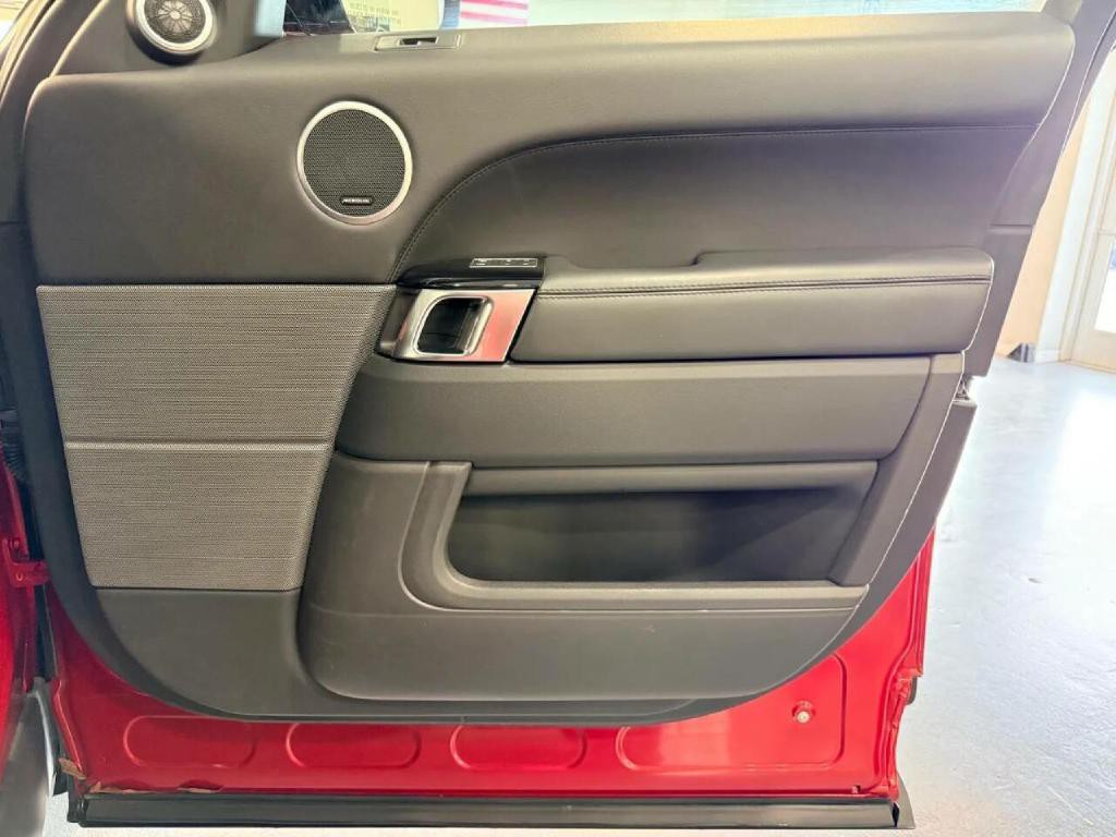 2016 Land Rover Range Rover Sport Image 31