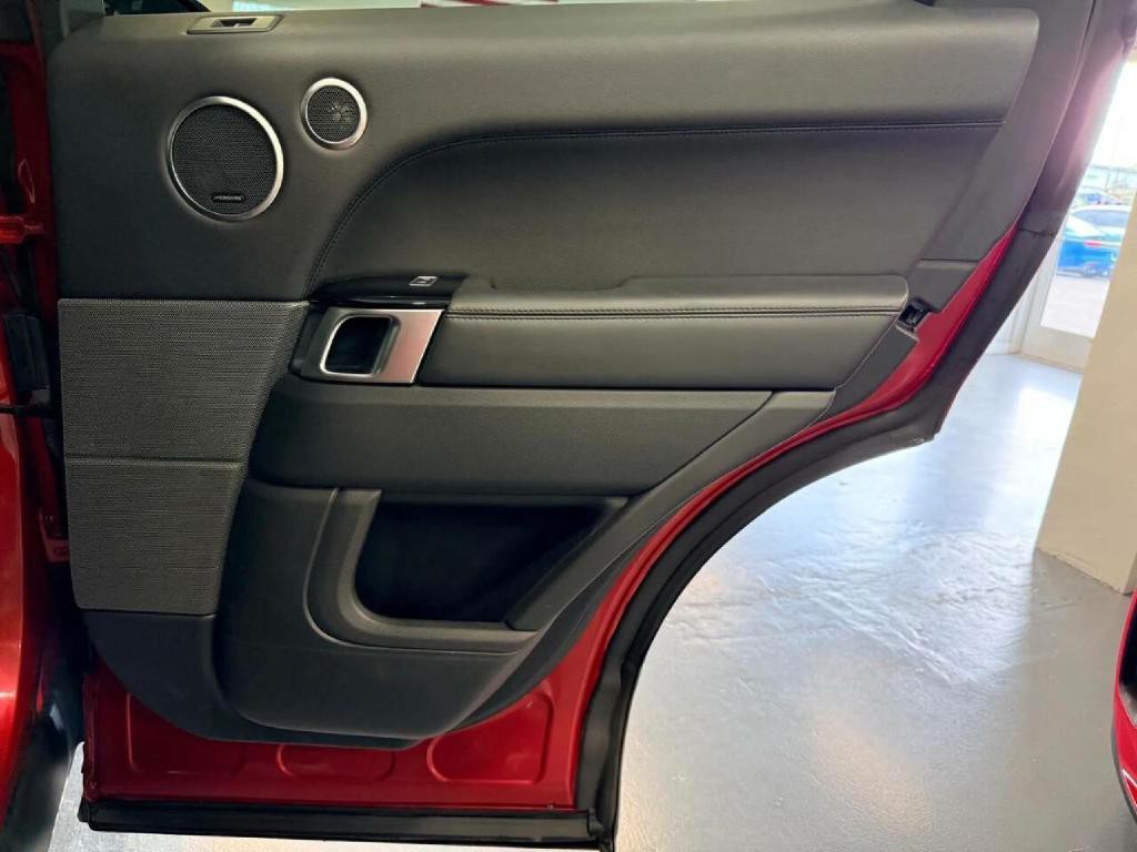 2016 Land Rover Range Rover Sport Image 32