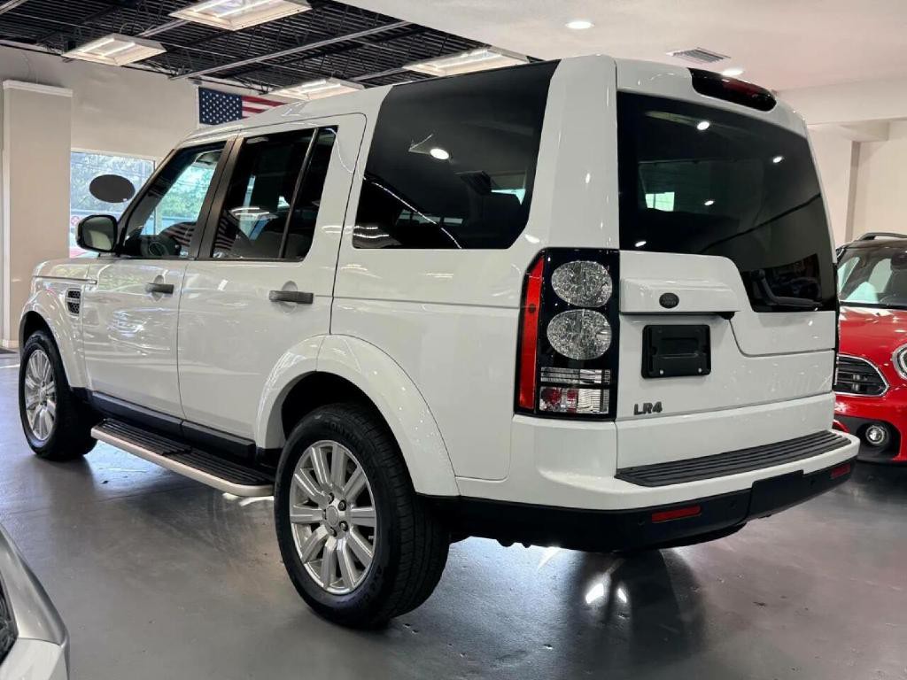 2016 Land Rover LR4 Image 5