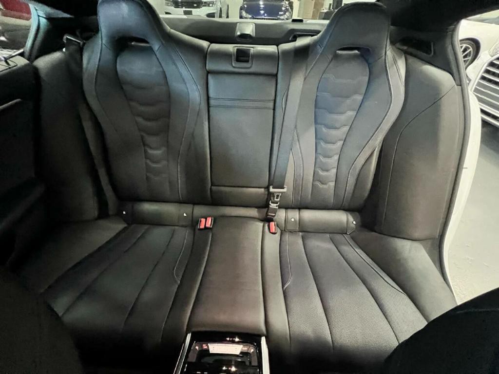 2020 BMW 8 Series Image 15