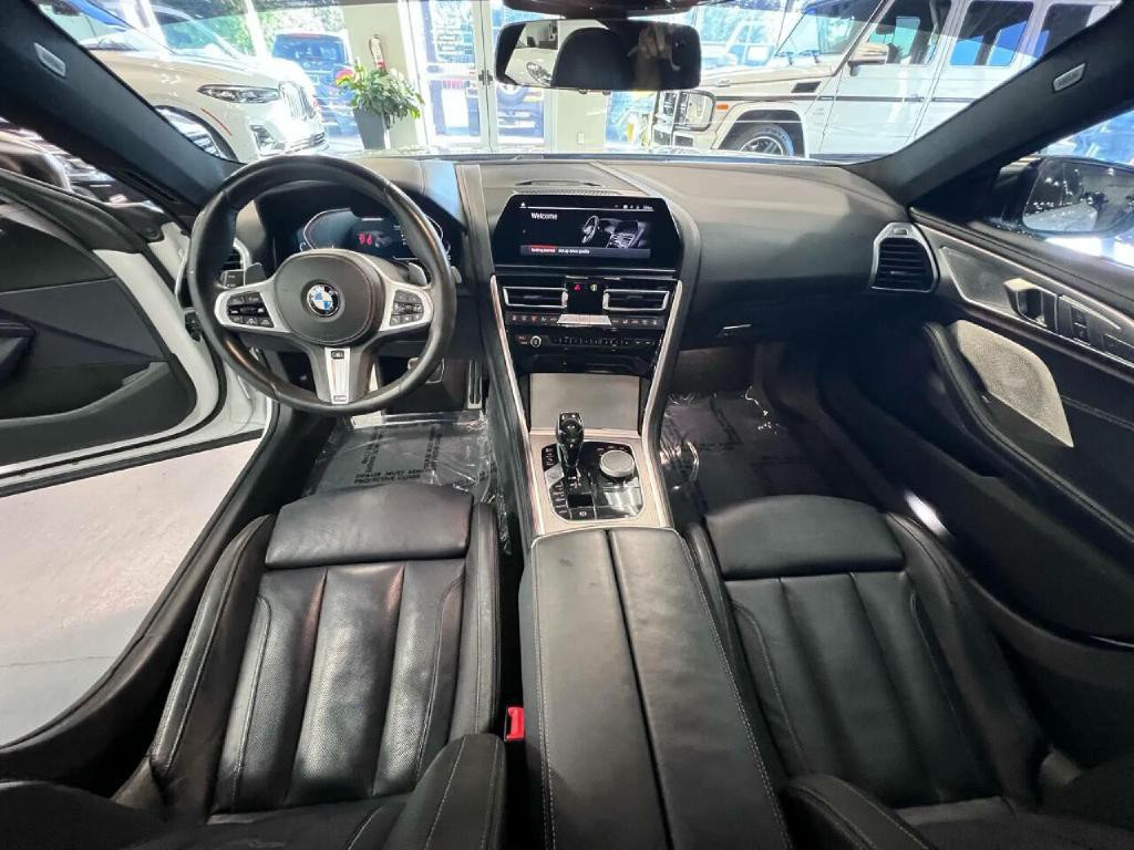 2020 BMW 8 Series Image 17