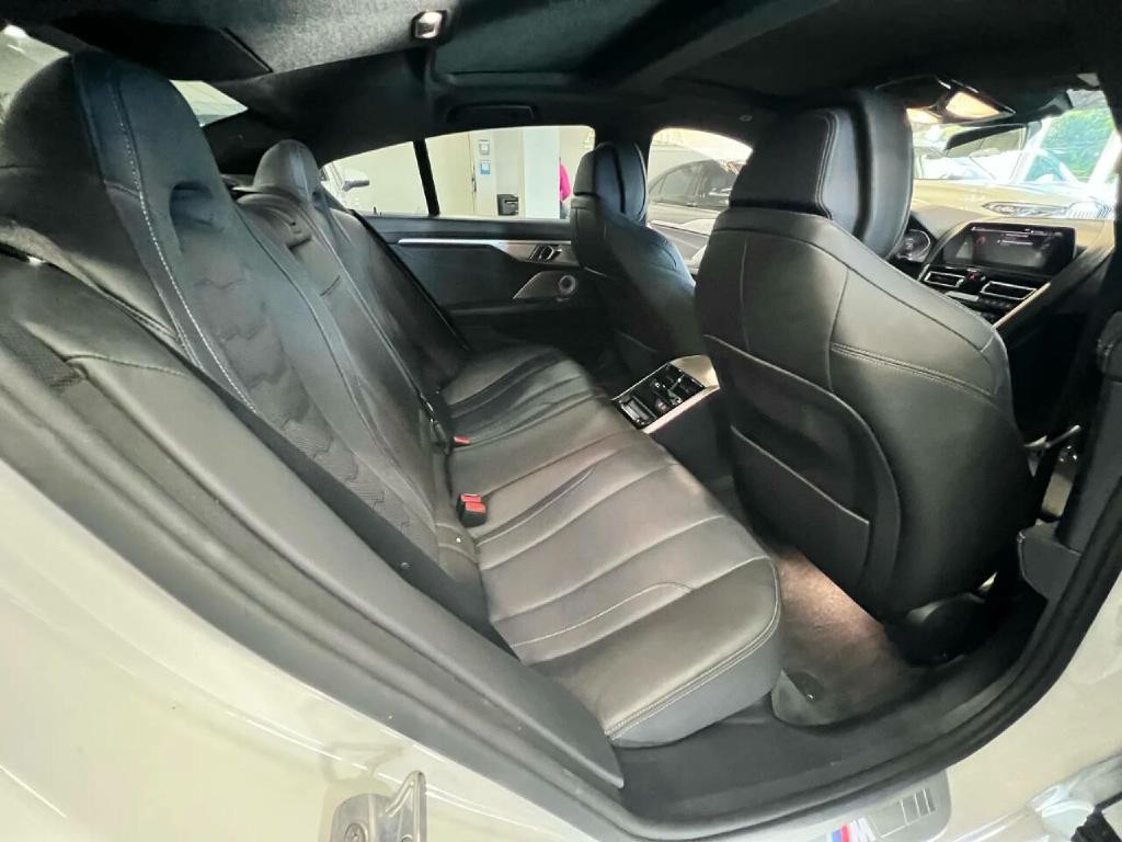 2020 BMW 8 Series Image 31