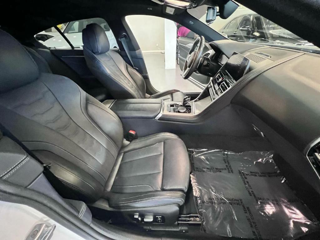 2020 BMW 8 Series Image 33