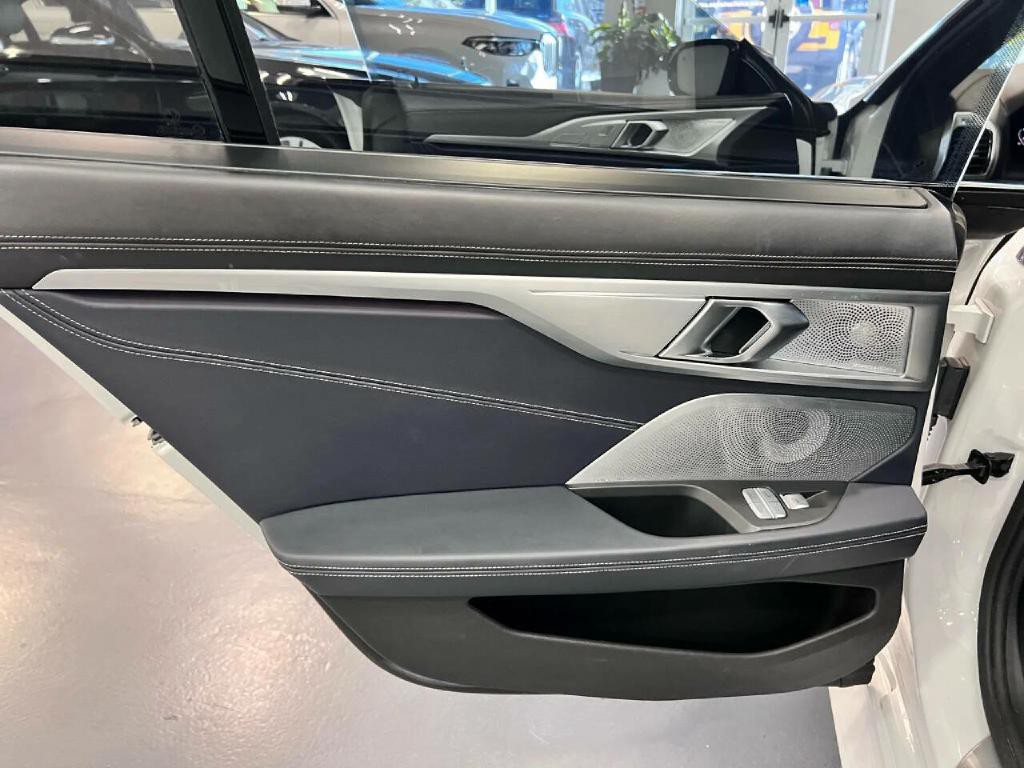 2020 BMW 8 Series Image 36