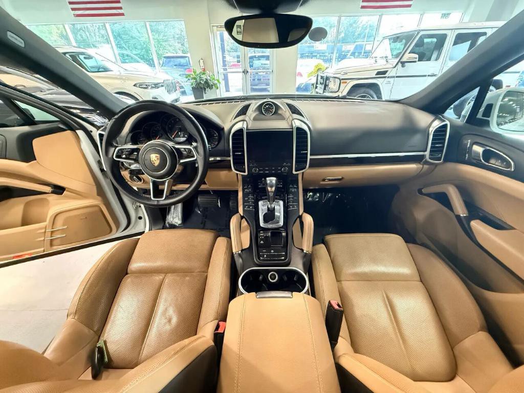 2018 Porsche Cayenne Image 21
