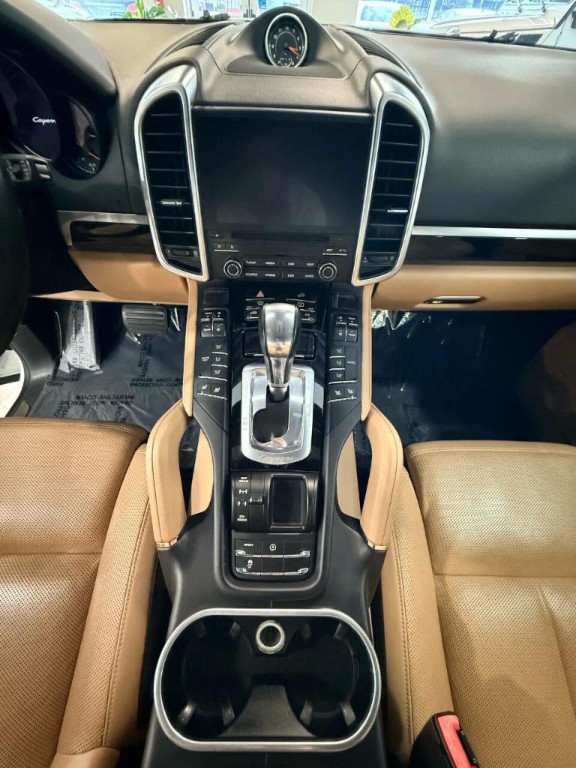 2018 Porsche Cayenne Image 25