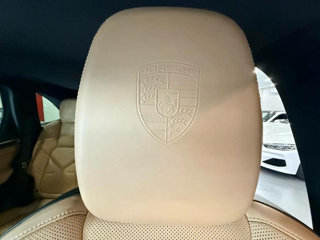 2018 Porsche Cayenne Image 35