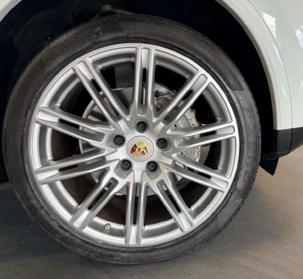 2018 Porsche Cayenne Image 43