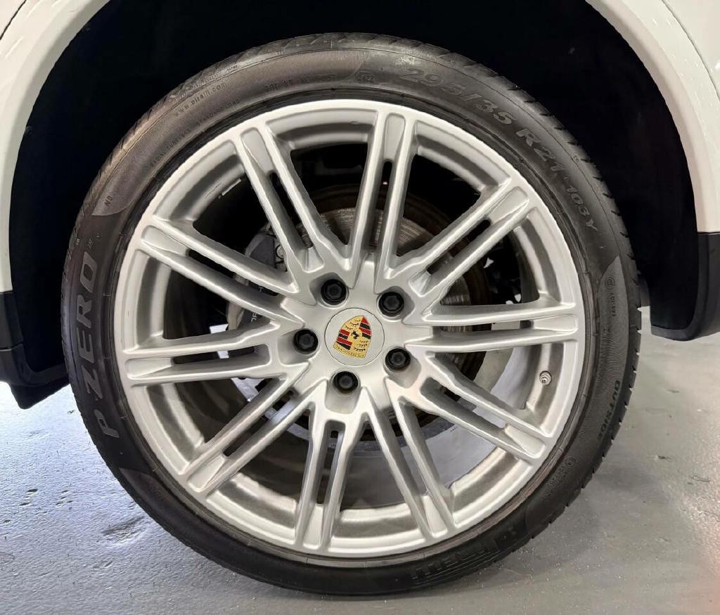 2018 Porsche Cayenne Image 45