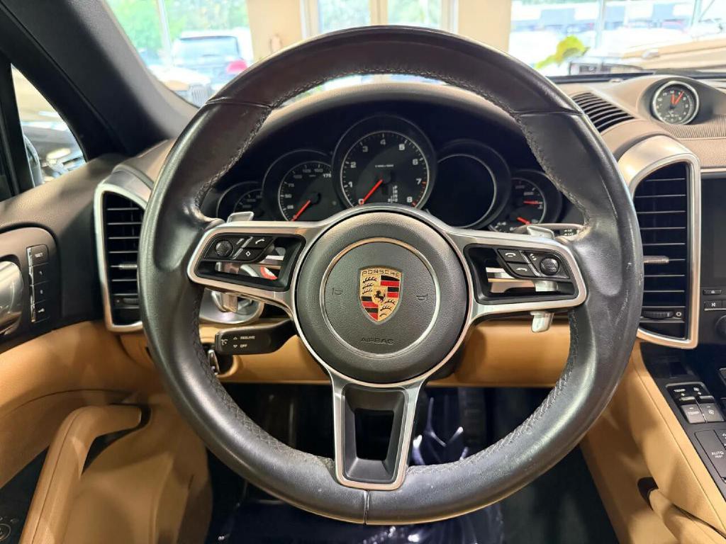 2017 Porsche Cayenne Image 21
