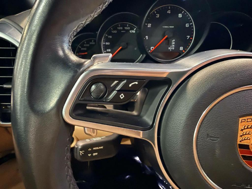 2017 Porsche Cayenne Image 22