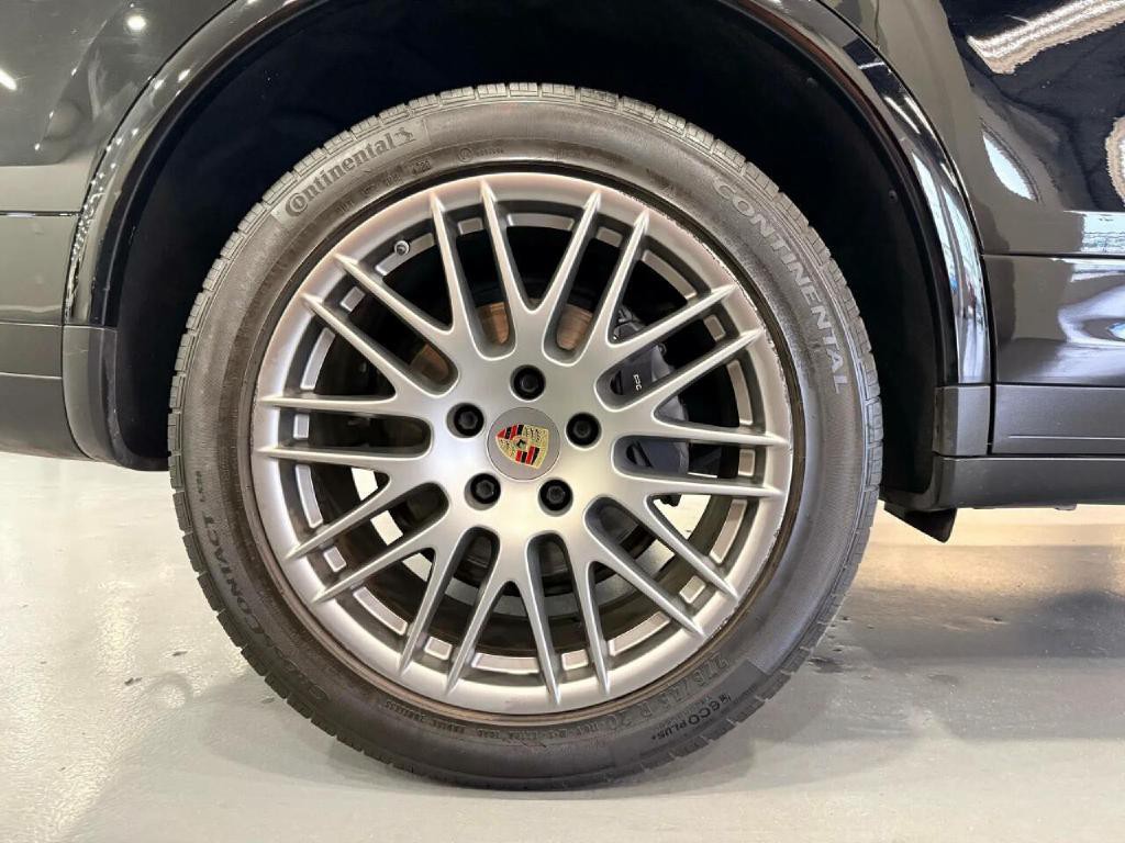 2017 Porsche Cayenne Image 44