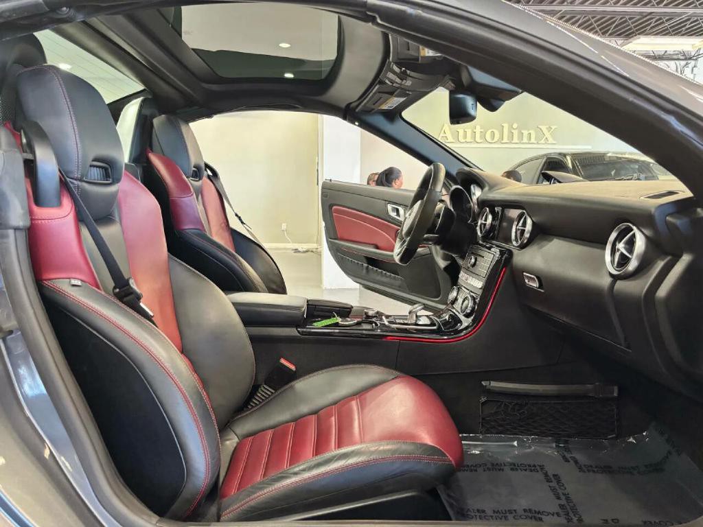 2017 Mercedes-Benz SLC-Class Image 14
