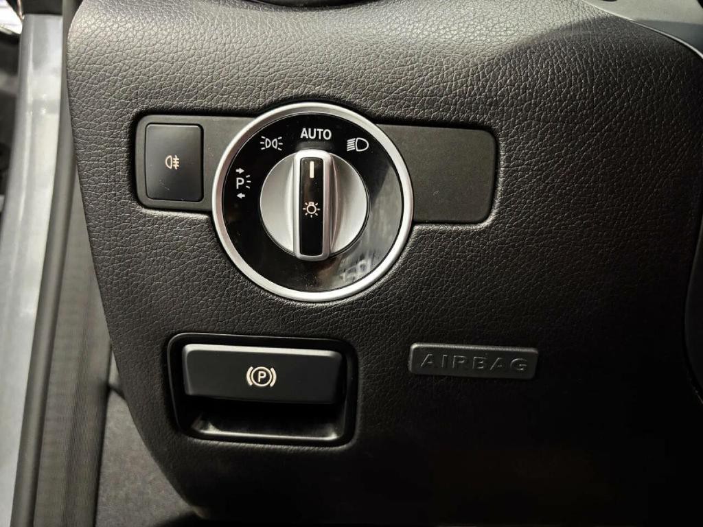 2017 Mercedes-Benz SLC-Class Image 30