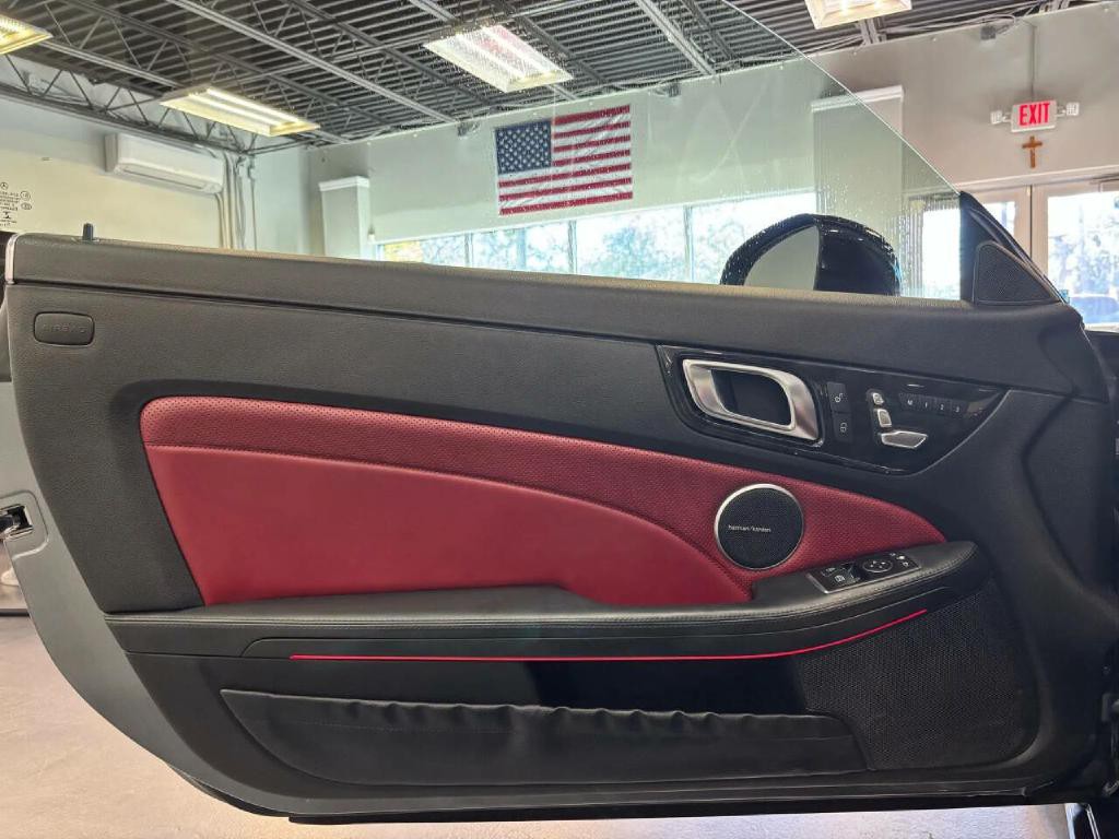 2017 Mercedes-Benz SLC-Class Image 32