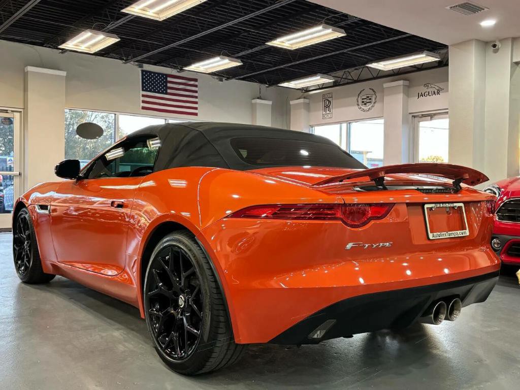 2014 Jaguar F-TYPE Image 5
