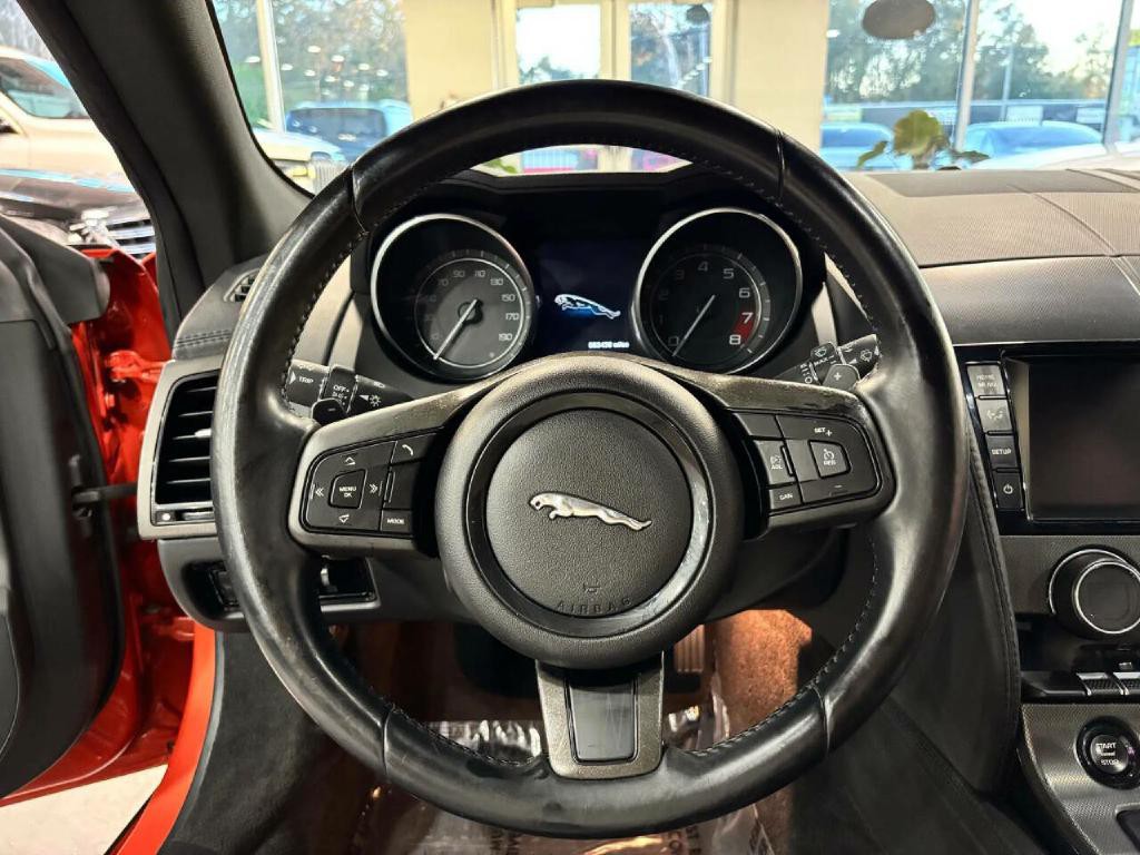 2014 Jaguar F-TYPE Image 16