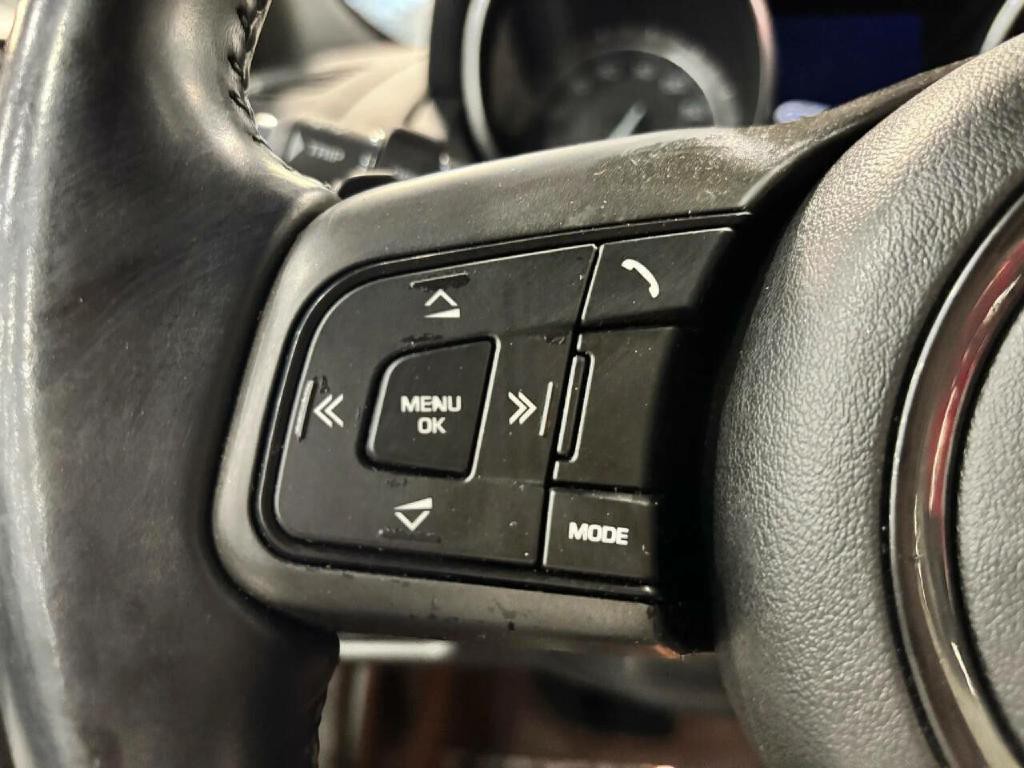 2014 Jaguar F-TYPE Image 17