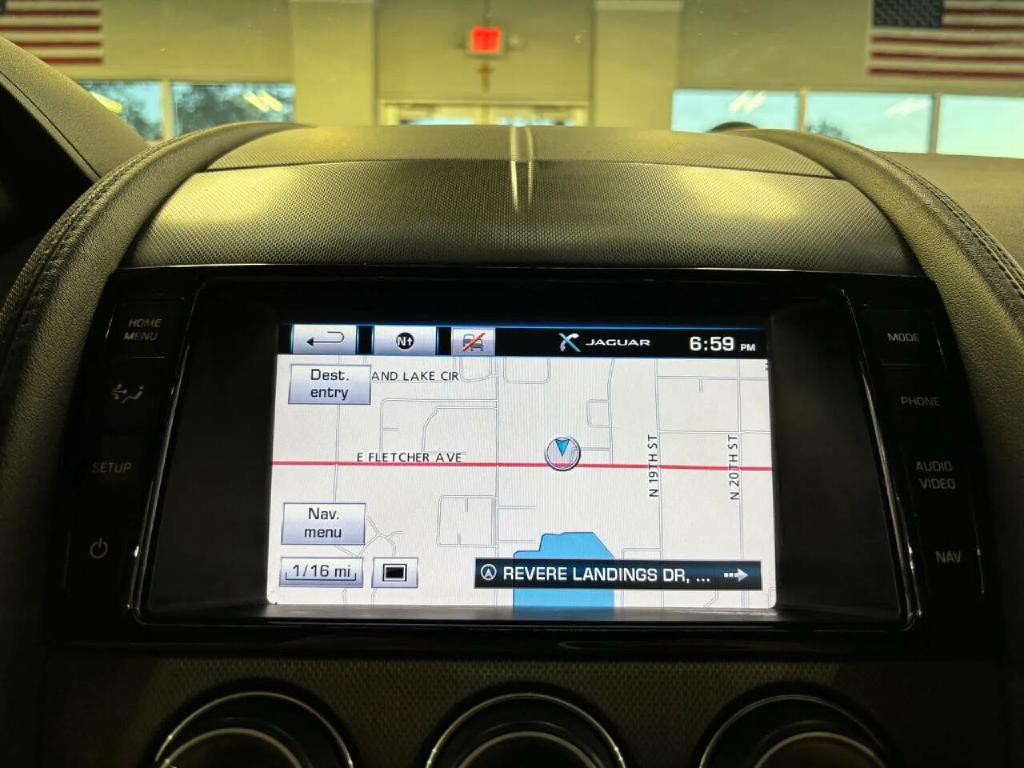 2014 Jaguar F-TYPE Image 22