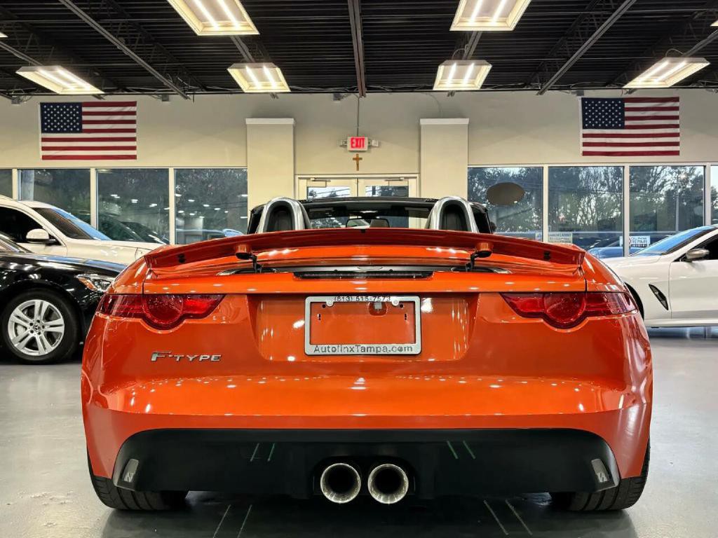 2014 Jaguar F-TYPE Image 31