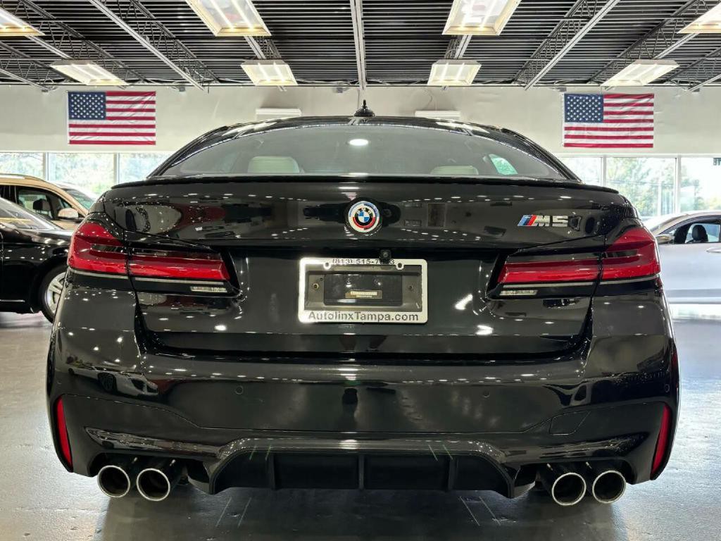 2023 BMW M5 Image 9
