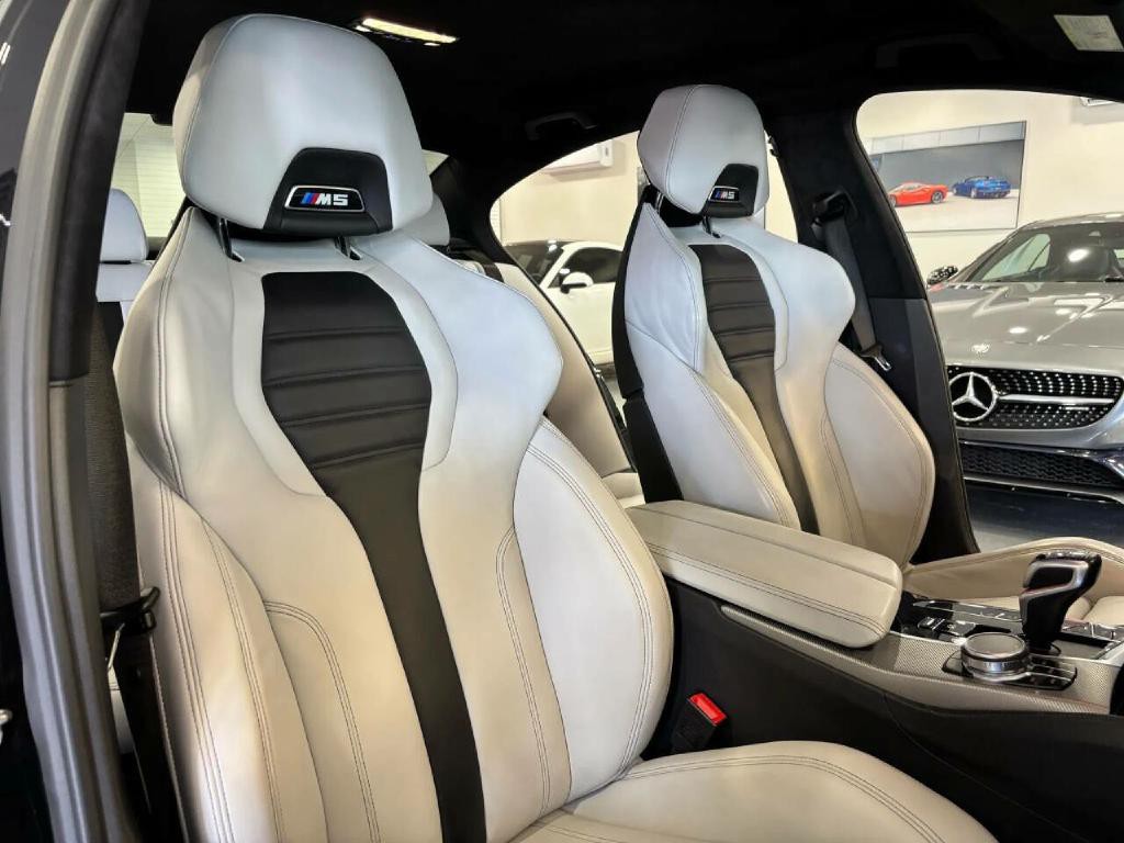 2023 BMW M5 Image 23