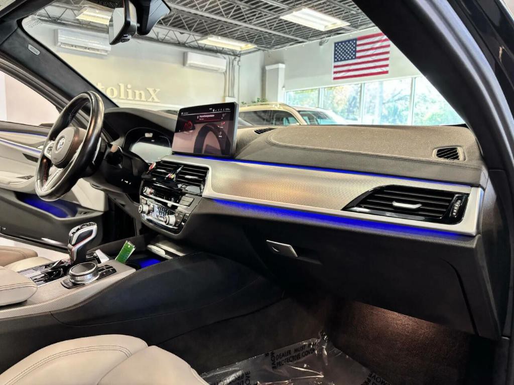 2023 BMW M5 Image 26