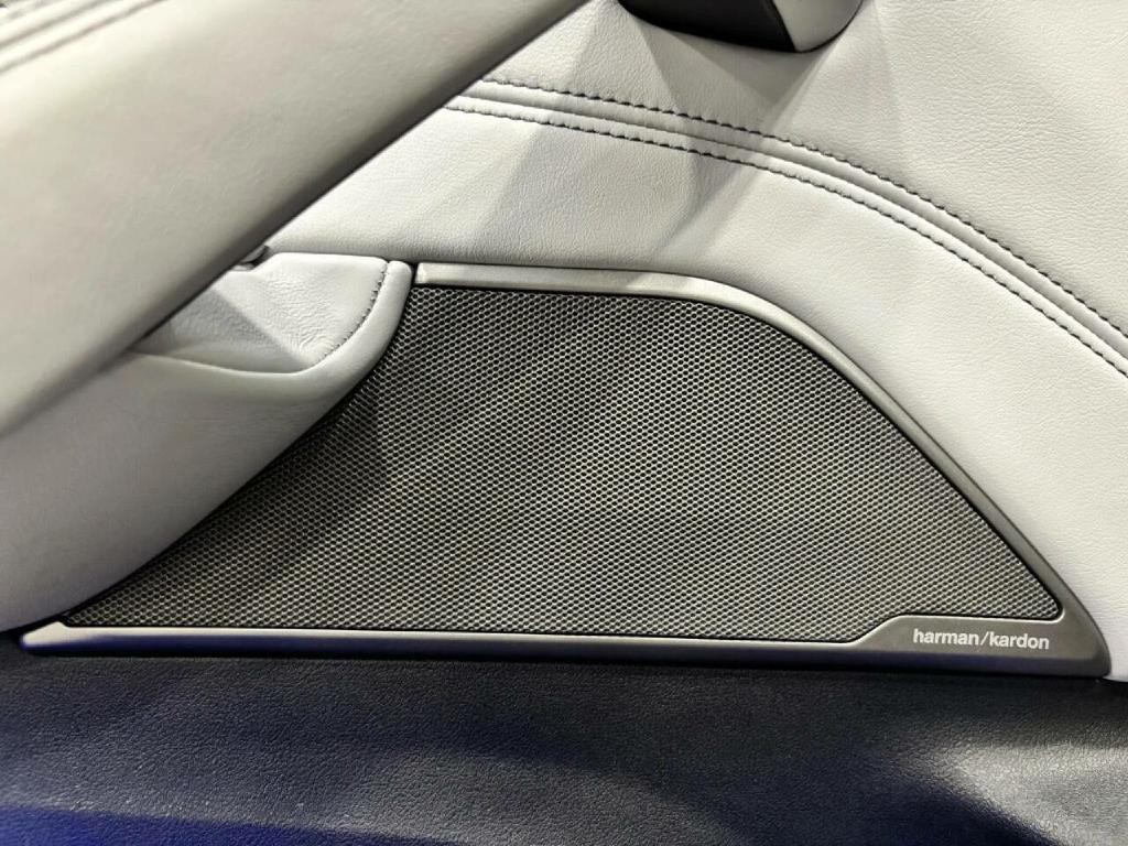 2023 BMW M5 Image 44