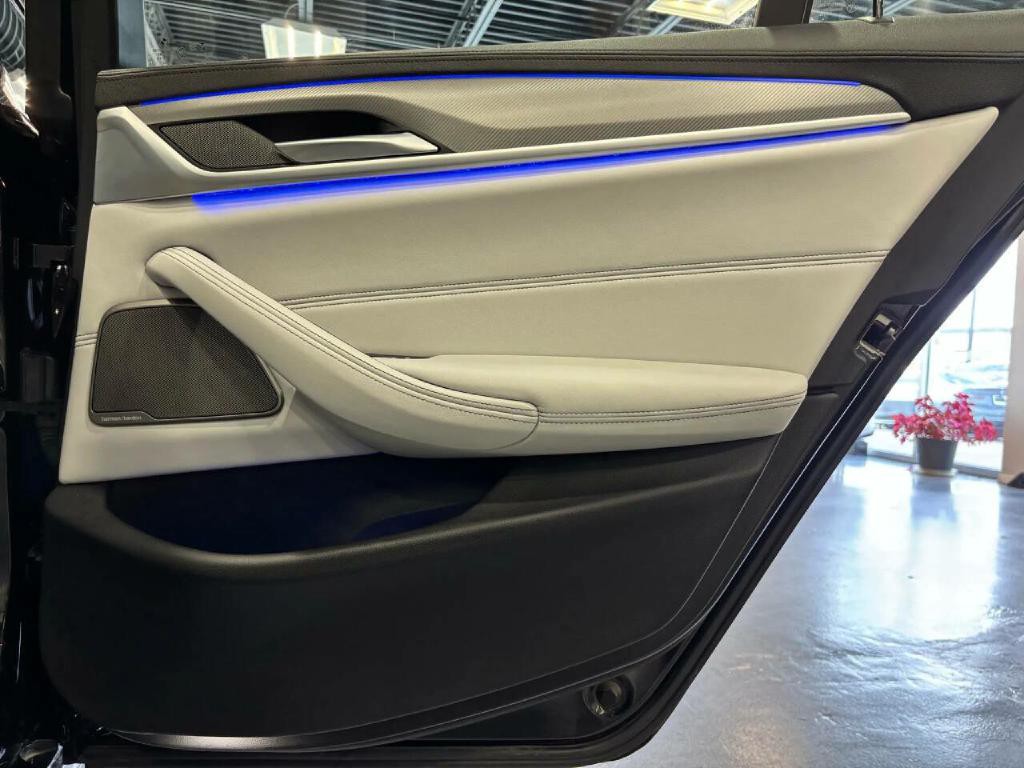 2023 BMW M5 Image 47