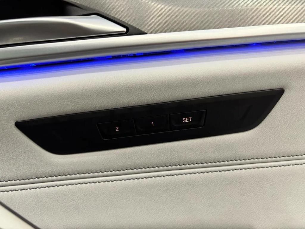 2023 BMW M5 Image 49