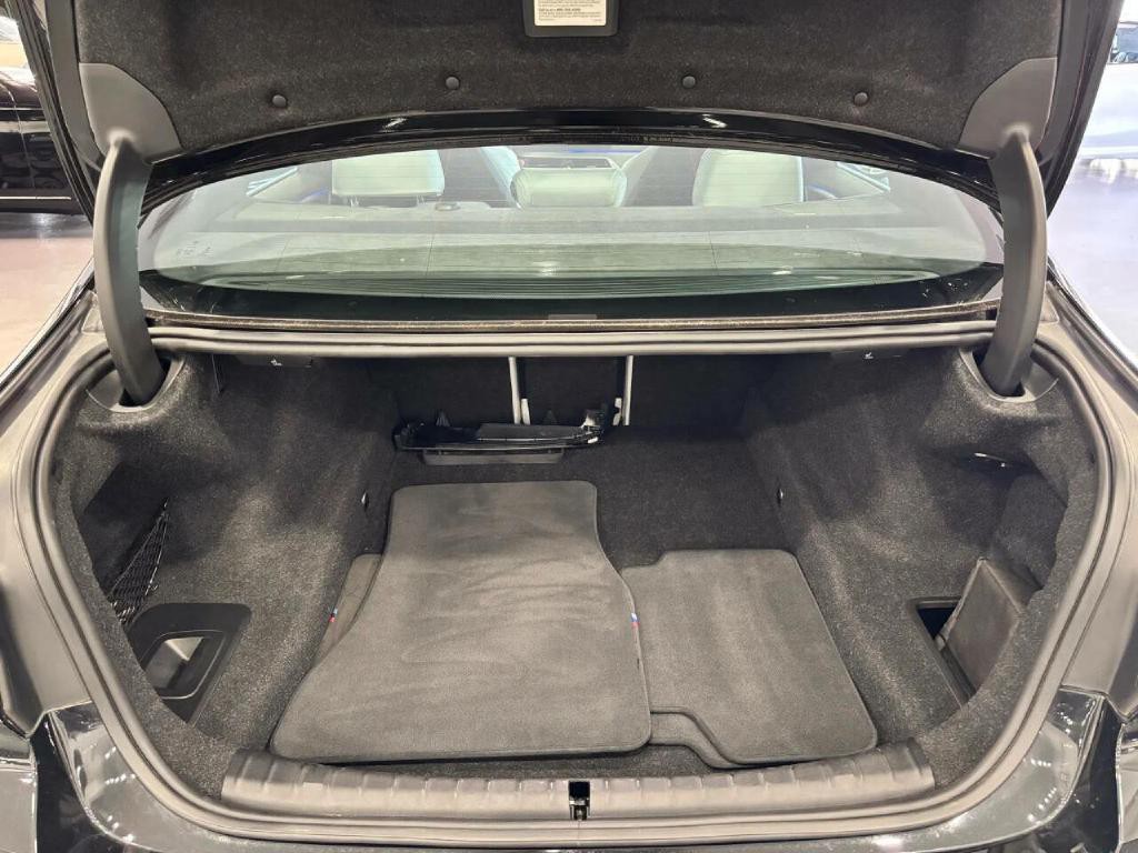 2023 BMW M5 Image 51