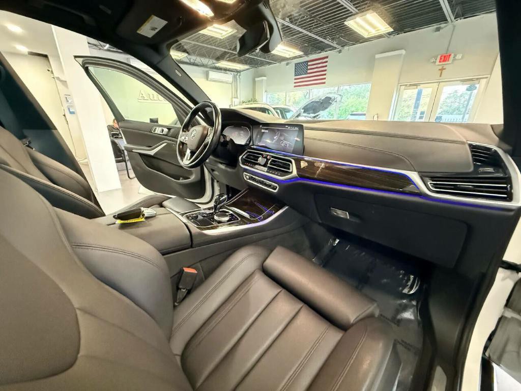 2020 BMW X5 Image 16