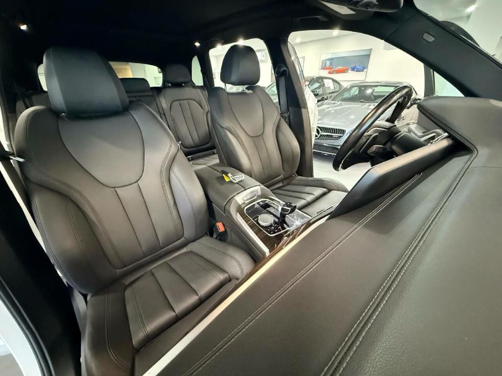 2020 BMW X5 Image 17