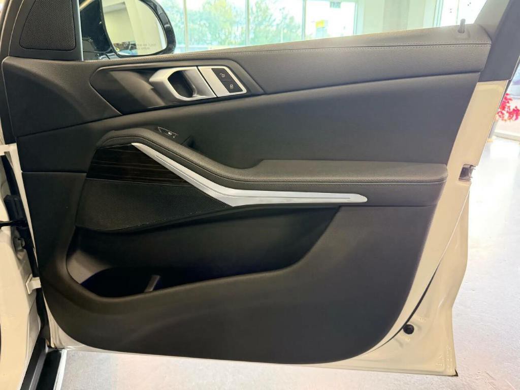 2020 BMW X5 Image 40