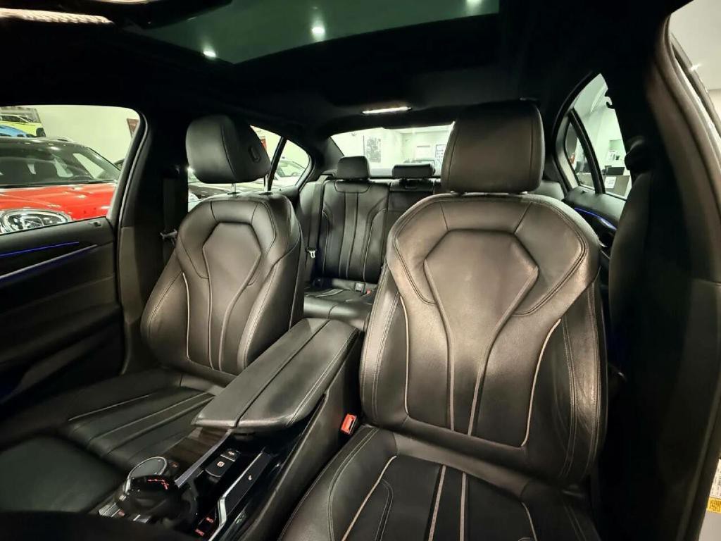 2018 BMW 5 Series Image 11